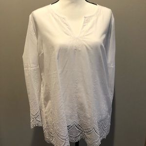NWT NYDJ embroidered voile top in Medium